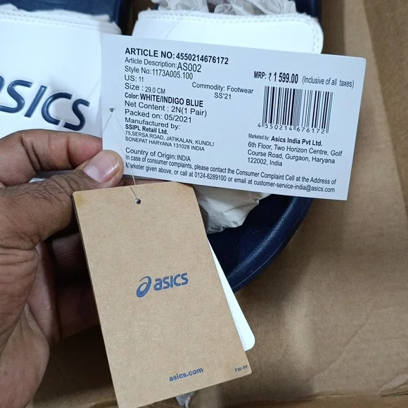 Asics - Picture 2 of 7